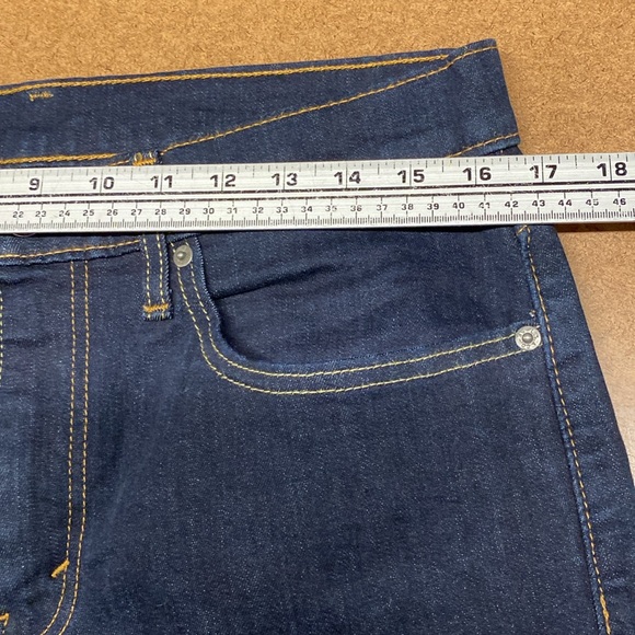 Men’s LEVI 502 EUC - Picture 5 of 6